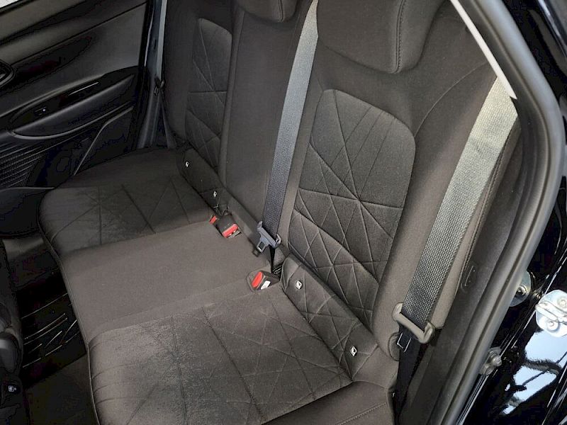 Hyundai Bayon BAYON i-Line Plus 1,0 T-GDi - y1bp2