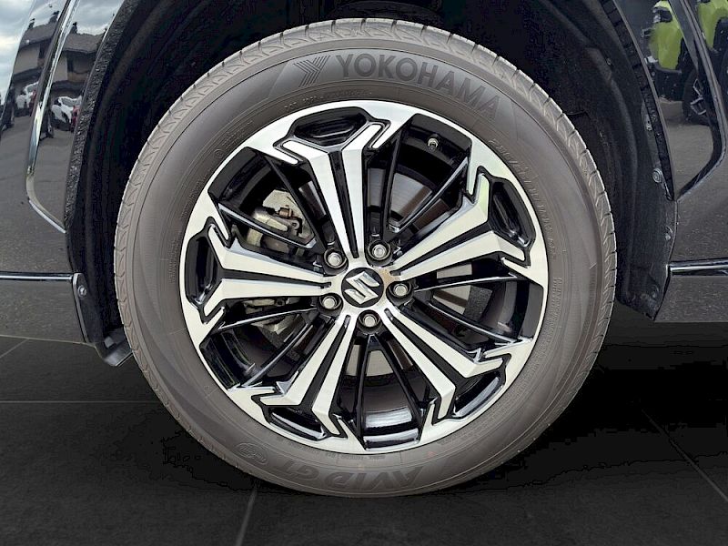 Suzuki Across 2,5 PHEV E-Four Flash CVT