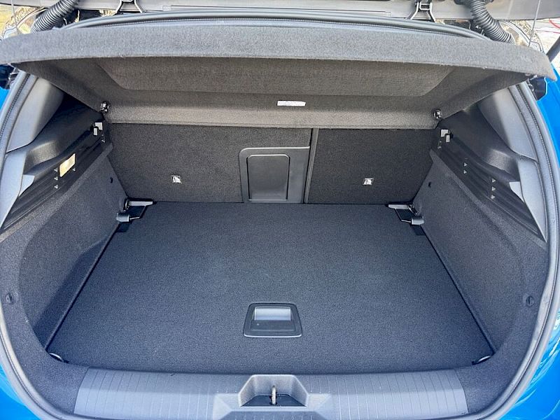 Opel Astra 1.2 GS AT8 *Winterreifen*