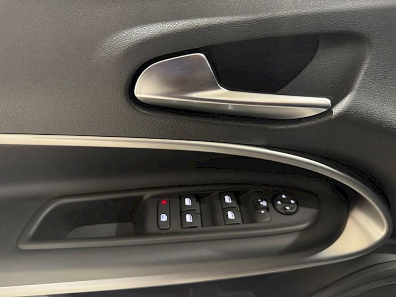 Jeep Avenger 1.2 Summit