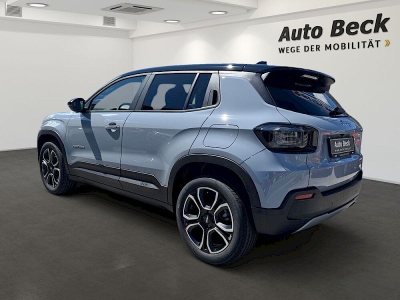 Jeep Avenger 1,2 e-Hybrid Summit