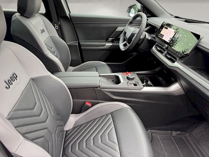 Jeep Compass 1.2 eDCT First Edition